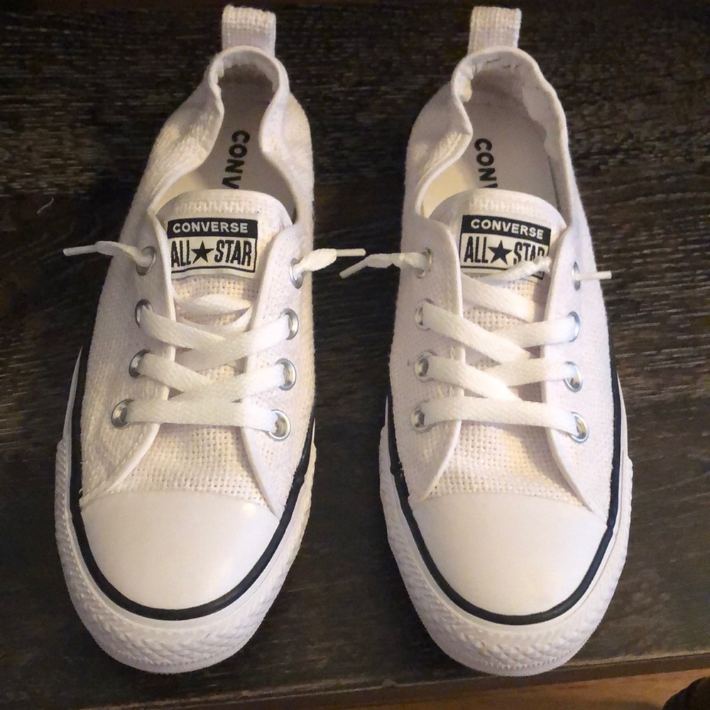 Converse sneakers size 8